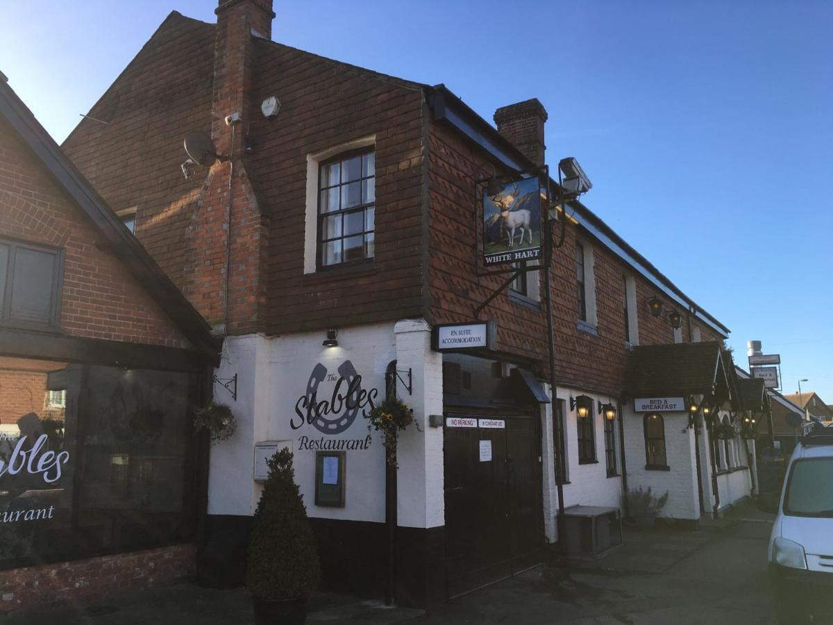 The White Hart Pub And Rooms Cranleigh Habitación foto